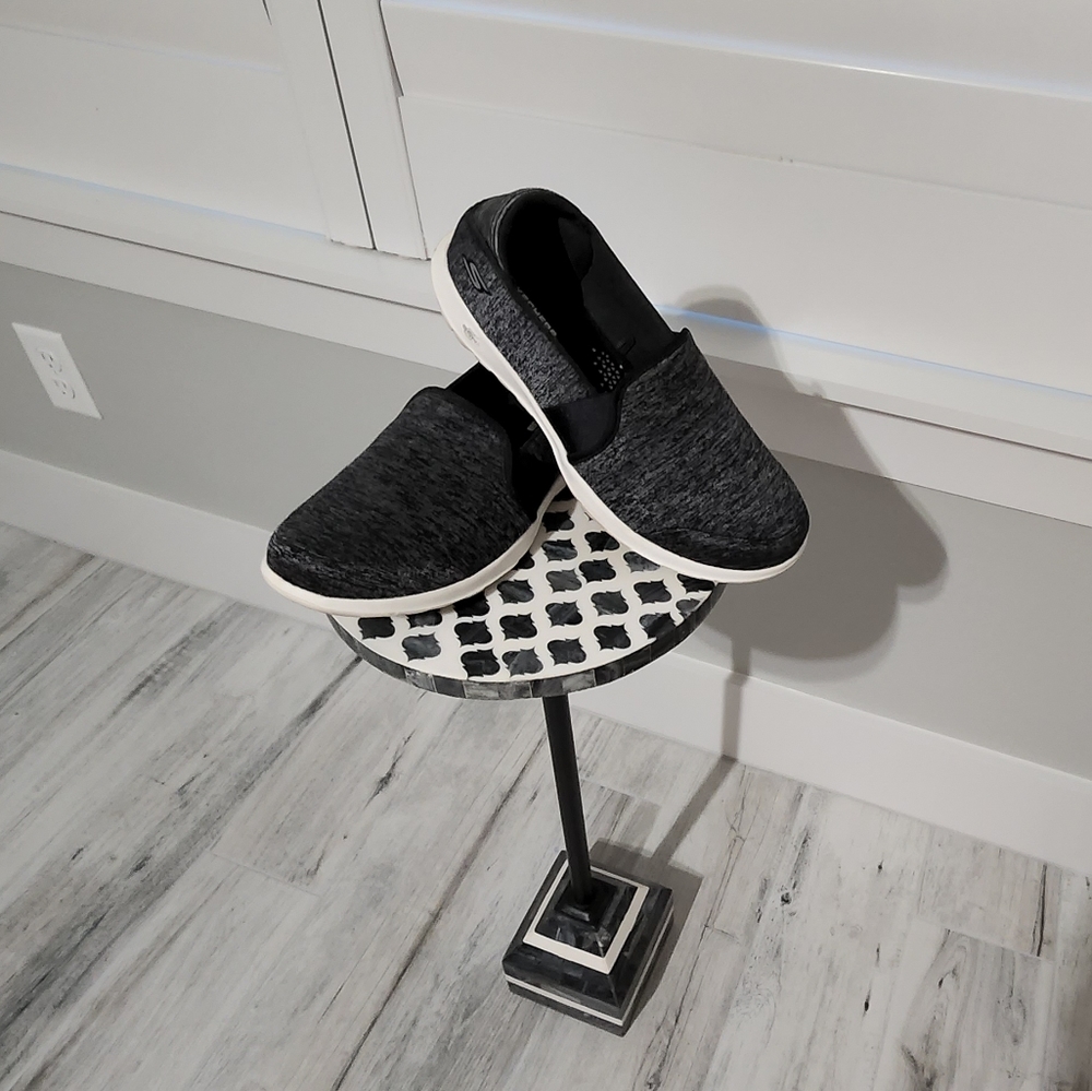 Skechers Gogo Mat Slip On